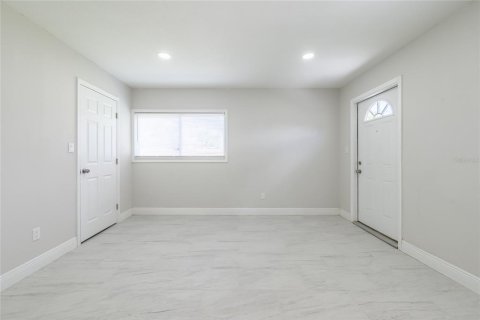 House in Orlando, Florida 4 bedrooms, 133.13 sq.m. № 1797190 - photo 19