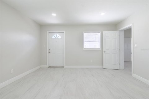House in Orlando, Florida 4 bedrooms, 133.13 sq.m. № 1797190 - photo 21