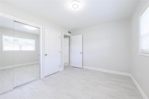 House in Orlando, Florida 4 bedrooms, 133.13 sq.m. № 1797190 - photo 30