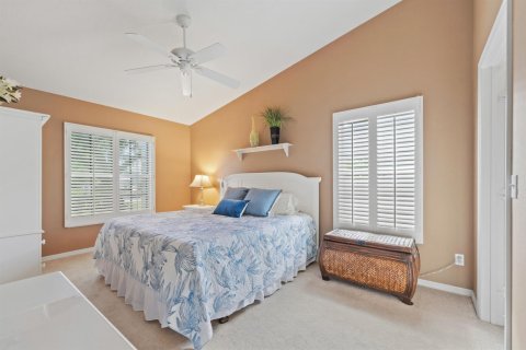 House in Port St. Lucie, Florida 3 bedrooms, 149.94 sq.m. № 2421382 - photo 15