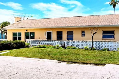 Terreno en venta en Madeira Beach, Florida № 1819527 - foto 1