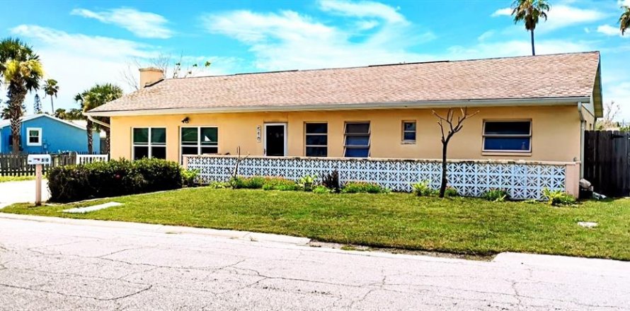 Land in Madeira Beach, Florida № 1819527