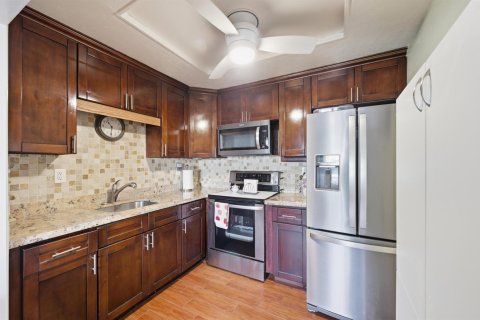 Condominio en Delray Beach, Florida, 1 dormitorio № 2246211