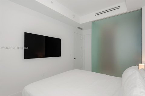 Condominio en venta en Miami Beach, Florida, 2 dormitorios, 137.12 m2 № 1999842 - foto 13