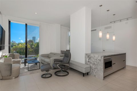 Condominio en Miami Beach, Florida, 2 dormitorios  № 1999842