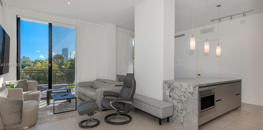 Condominio en Miami Beach, Florida, 2 dormitorios  № 1999842