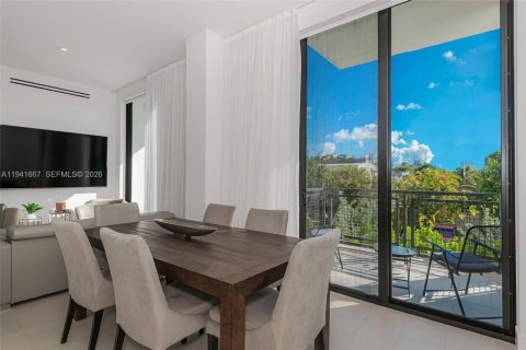 Condominio en venta en Miami Beach, Florida, 2 dormitorios, 137.12 m2 № 1999842 - foto 5
