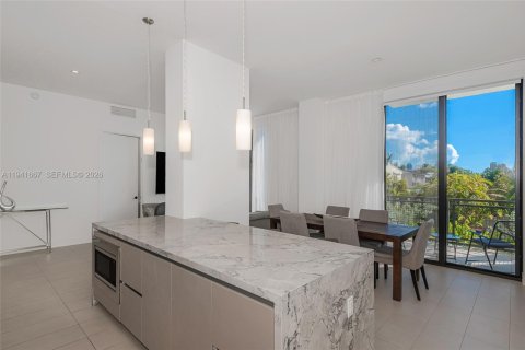 Condominio en venta en Miami Beach, Florida, 2 dormitorios, 137.12 m2 № 1999842 - foto 2
