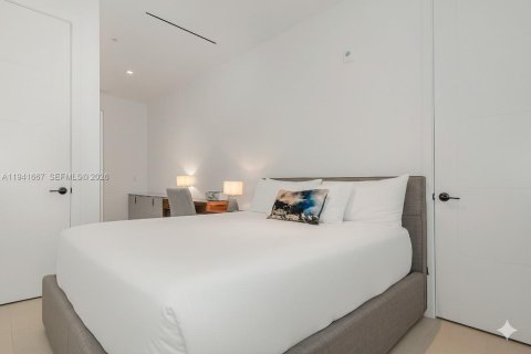 Condominio en venta en Miami Beach, Florida, 2 dormitorios, 137.12 m2 № 1999842 - foto 24