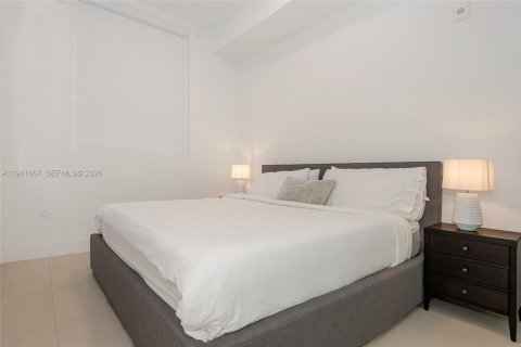 Condominio en venta en Miami Beach, Florida, 2 dormitorios, 137.12 m2 № 1999842 - foto 17