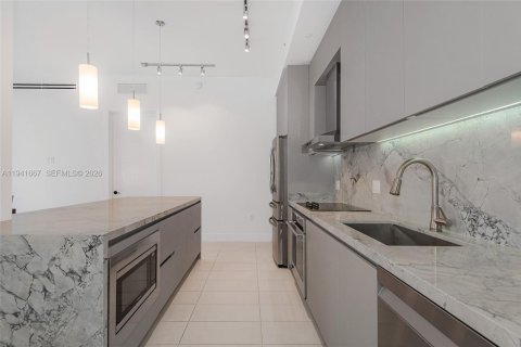 Condominio en venta en Miami Beach, Florida, 2 dormitorios, 137.12 m2 № 1999842 - foto 10