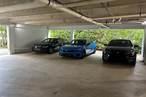 Снять в аренду кондоминиум в Норт-Майами, Флорида 1 спальня, 70.79м2, № 1842757 - фото 10