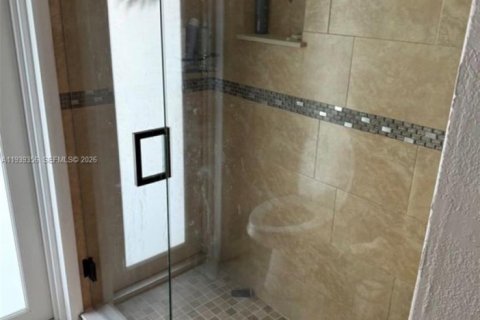 Villa ou maison à louer à Sunrise, Floride: 4 chambres, 168.99 m2 № 1996862 - photo 6