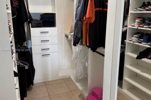 Villa ou maison à louer à Sunrise, Floride: 4 chambres, 168.99 m2 № 1996862 - photo 9