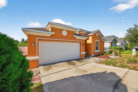 House in Haines City, Florida 4 bedrooms, 184.23 sq.m. № 1907936 - photo 2