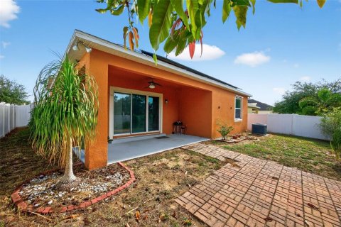 House in Haines City, Florida 4 bedrooms, 184.23 sq.m. № 1907936 - photo 7
