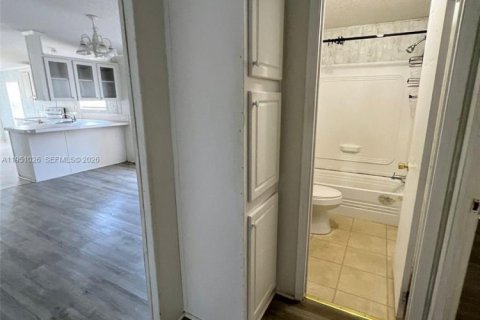 Apartamento en alquiler en Boca Raton, Florida, 4 dormitorios, 156.08 m2 № 2007096 - foto 3