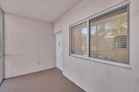 Купить кондоминиум в Тамарак, Флорида 3 комнаты, 135.36м2, № 2083115 - фото 3