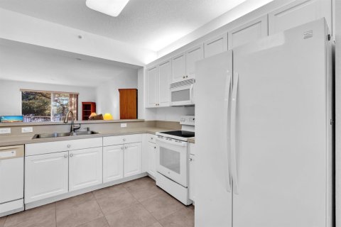 Купить кондоминиум в Тамарак, Флорида 3 комнаты, 135.36м2, № 2083115 - фото 6