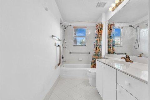 Купить кондоминиум в Тамарак, Флорида 3 комнаты, 135.36м2, № 2083115 - фото 30