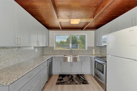 Villa ou maison à vendre à Englewood, Floride: 2 chambres, 57.23 m2 № 2237297 - photo 13