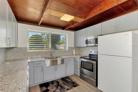 Villa ou maison à vendre à Englewood, Floride: 2 chambres, 57.23 m2 № 2237297 - photo 12