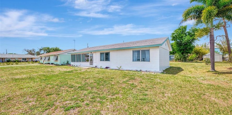 Villa ou maison à Englewood, Floride 2 chambres, 57.23 m2 № 2237297