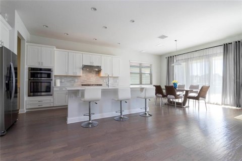 House in Orlando, Florida 5 bedrooms, 354.52 sq.m. № 1801561 - photo 24