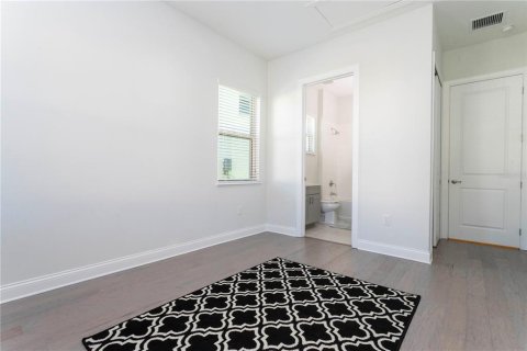House in Orlando, Florida 5 bedrooms, 354.52 sq.m. № 1801561 - photo 13