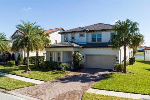 House in Orlando, Florida 5 bedrooms, 354.52 sq.m. № 1801561 - photo 2