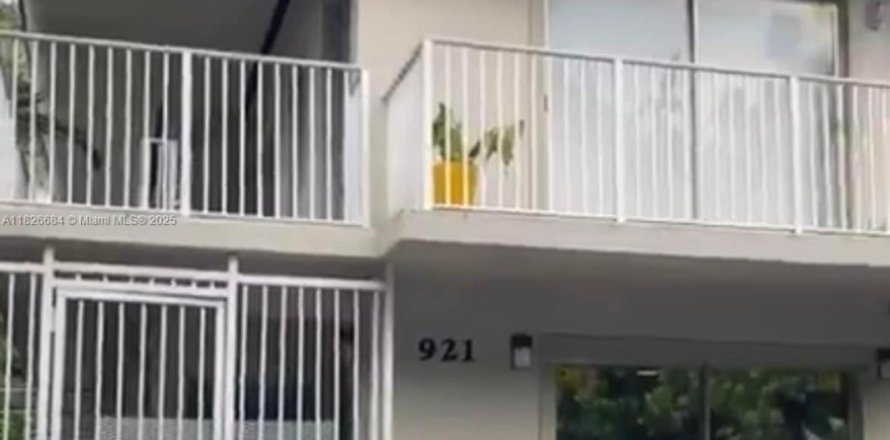 Condo à Miami Beach, Floride, 2 chambres № 1796392