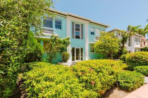 Condo in Miami Beach, Florida, 1 bedroom  № 1973577 - photo 13