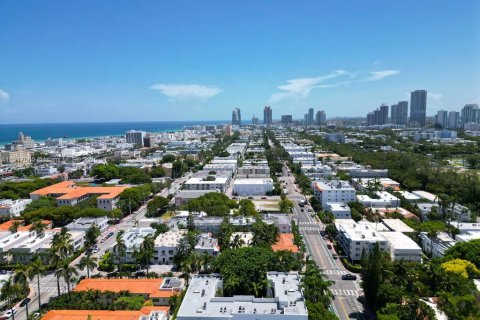 Condo in Miami Beach, Florida, 1 bedroom  № 1973577 - photo 15
