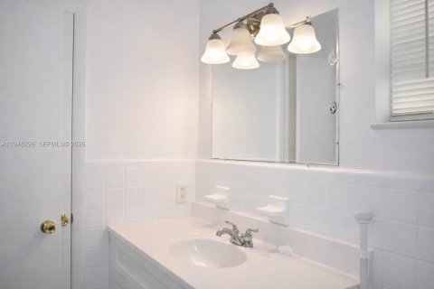 Appartement à louer à Hollywood, Floride: 1 chambre, 69.68 m2 № 2008518 - photo 9