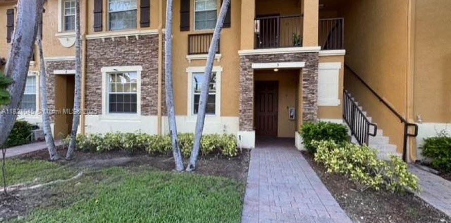 Condominio en Cutler Bay, Florida, 3 dormitorios  № 1813994