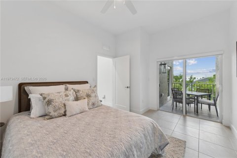 Adosado en alquiler en Pompano Beach, Florida, 3 dormitorios, 125.23 m2 № 2034058 - foto 2