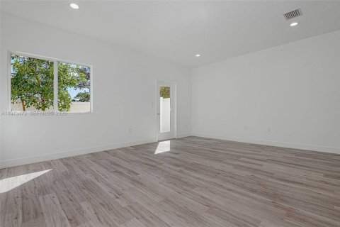 Adosado en alquiler en Pompano Beach, Florida, 3 dormitorios, 125.23 m2 № 2034058 - foto 19