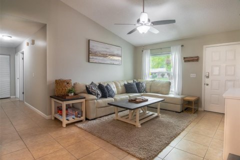 House in Kissimmee, Florida 4 bedrooms, 158.86 sq.m. № 1832851 - photo 3