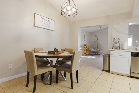House in Kissimmee, Florida 4 bedrooms, 158.86 sq.m. № 1832851 - photo 10