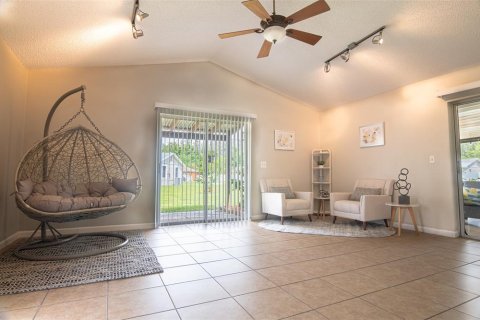 House in Kissimmee, Florida 4 bedrooms, 158.86 sq.m. № 1832851 - photo 6