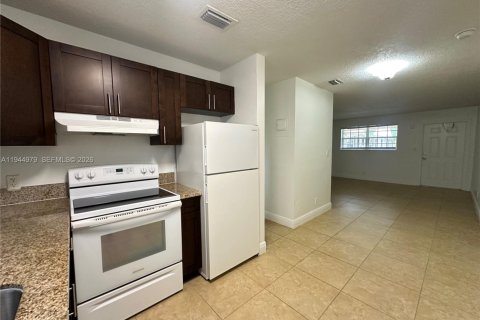 Villa ou maison à louer à Pompano Beach, Floride № 2001211 - photo 6