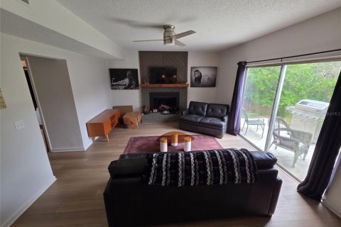 Villa ou maison à vendre à Apopka, Floride: 3 chambres, 165.18 m2 № 2390905 - photo 7
