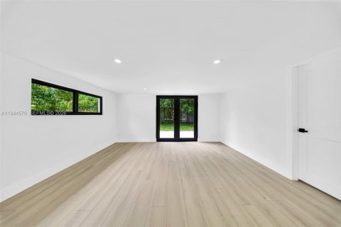 Casa en venta en North Miami, Florida, 3 dormitorios, 120.77 m2 № 2002398 - foto 30