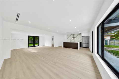 Casa en venta en North Miami, Florida, 3 dormitorios, 120.77 m2 № 2002398 - foto 21