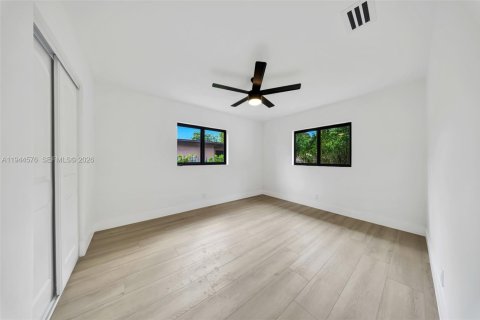 Casa en venta en North Miami, Florida, 3 dormitorios, 120.77 m2 № 2002398 - foto 17