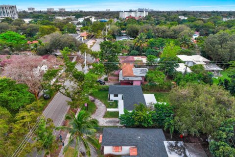 Casa en venta en North Miami, Florida, 3 dormitorios, 120.77 m2 № 2002398 - foto 12