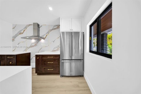 Casa en venta en North Miami, Florida, 3 dormitorios, 120.77 m2 № 2002398 - foto 27