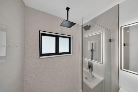 Casa en venta en North Miami, Florida, 3 dormitorios, 120.77 m2 № 2002398 - foto 20