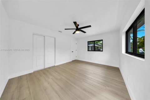 Casa en venta en North Miami, Florida, 3 dormitorios, 120.77 m2 № 2002398 - foto 14