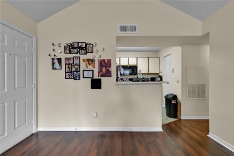 Condo in Orlando, Florida, 1 bedroom  № 1775685 - photo 11